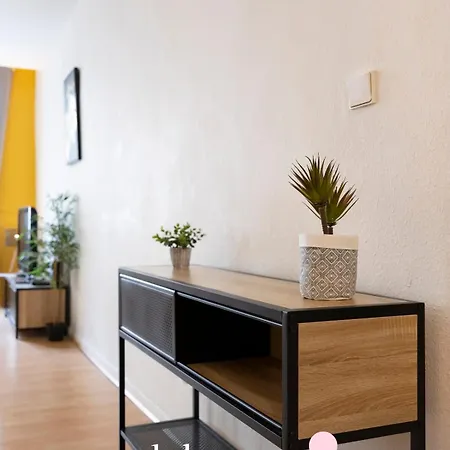 Le Prestige Stanislas 65m2 Equipe נאנסי